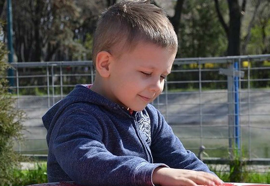 An image of a young boy playing representing the School Home Support Grant made by the Ellis Campbell Foundation helping disadvantaged young people in Hampshire, London and Perthshire